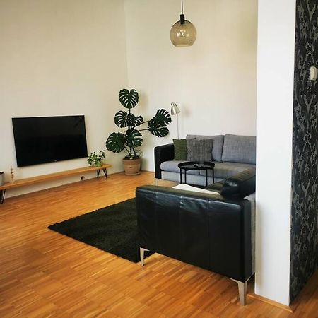 Like At Home Brno - Cely Byt Komarov Екстериор снимка